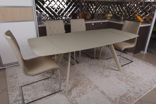 Стол Chester Nicolas бежевый