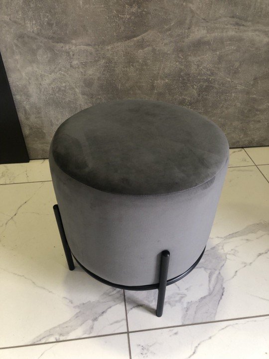 Пуф Mila сірий велюр