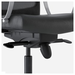 Фото8.​Кресло офисное IKEA MARKUS поворотное черное 401.031.00