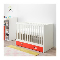 Фото1.Детская кровать белая с ящиками красного цвета 60x120 STUVA / FRITIDS 492.531.85 IKEA
