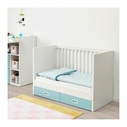 Фото3.Дитяче ліжко біле з ящиками світло-блакитного кольору 60x120 STUVA / FRITIDS 392.531.76 IKEA