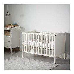 Фото1.Детская кровать белое SUNDVIK 67x125x85 см 002.485.67 IKEA