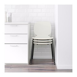 Фото1.Кресло Broringe белое ножки черные SVENBERTIL 391.976.99 IKEA